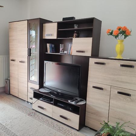 Happy Home Apartman Дьєнешдіаш Екстер'єр фото