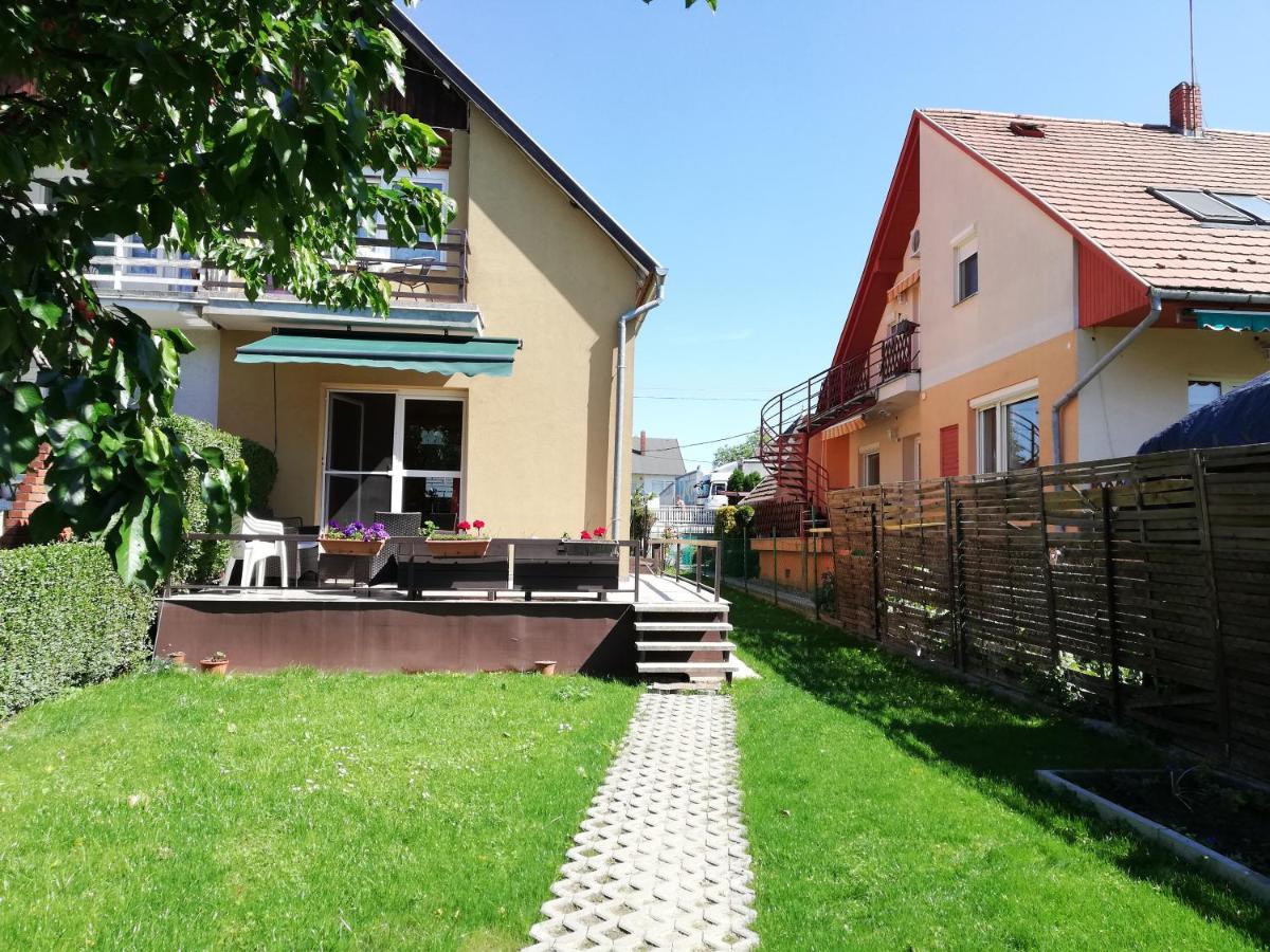 Happy Home Apartman Дьєнешдіаш Екстер'єр фото
