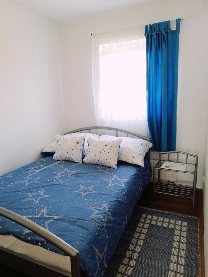 Happy Home Apartman Дьєнешдіаш Екстер'єр фото