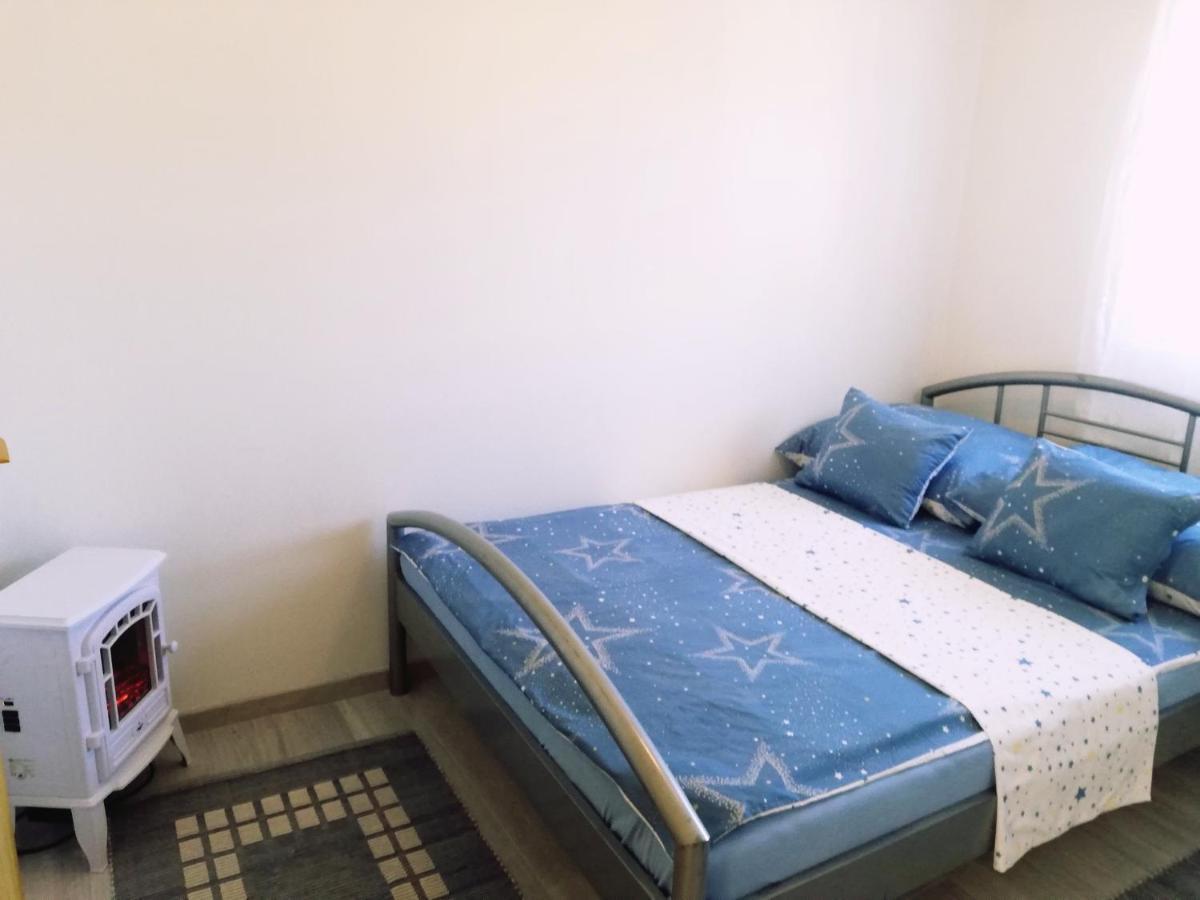 Happy Home Apartman Дьєнешдіаш Екстер'єр фото