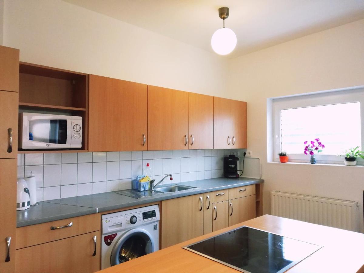 Happy Home Apartman Дьєнешдіаш Екстер'єр фото